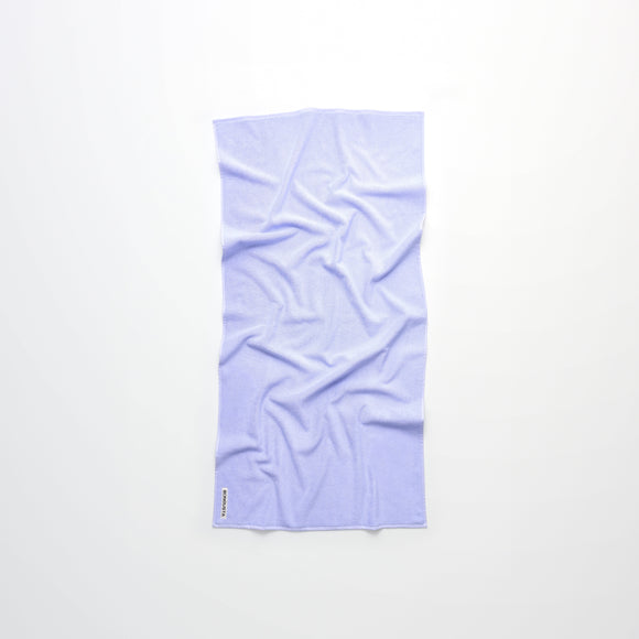 Naram badehåndklæde i farven lavender blue fra Bongusta