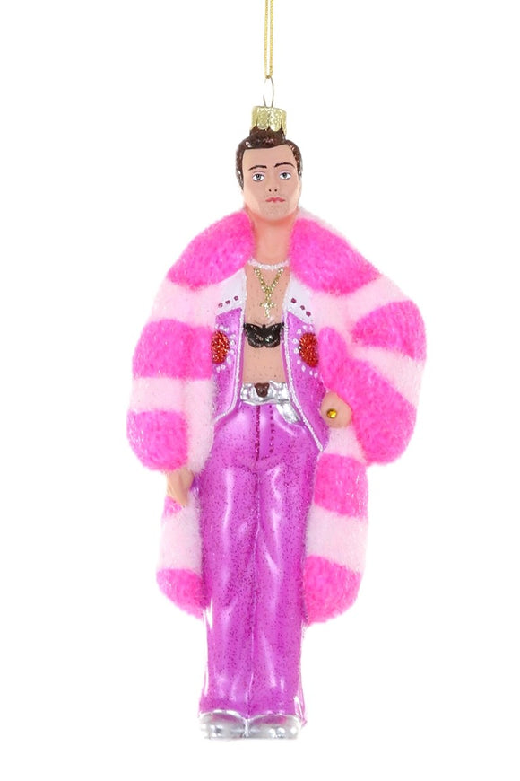 Harry Styles i pink pels ornament i glas fra Cody Foster
