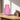Lilla Pink stribet vase fra GiftCompany – stillet op som blikfang i hjemmet